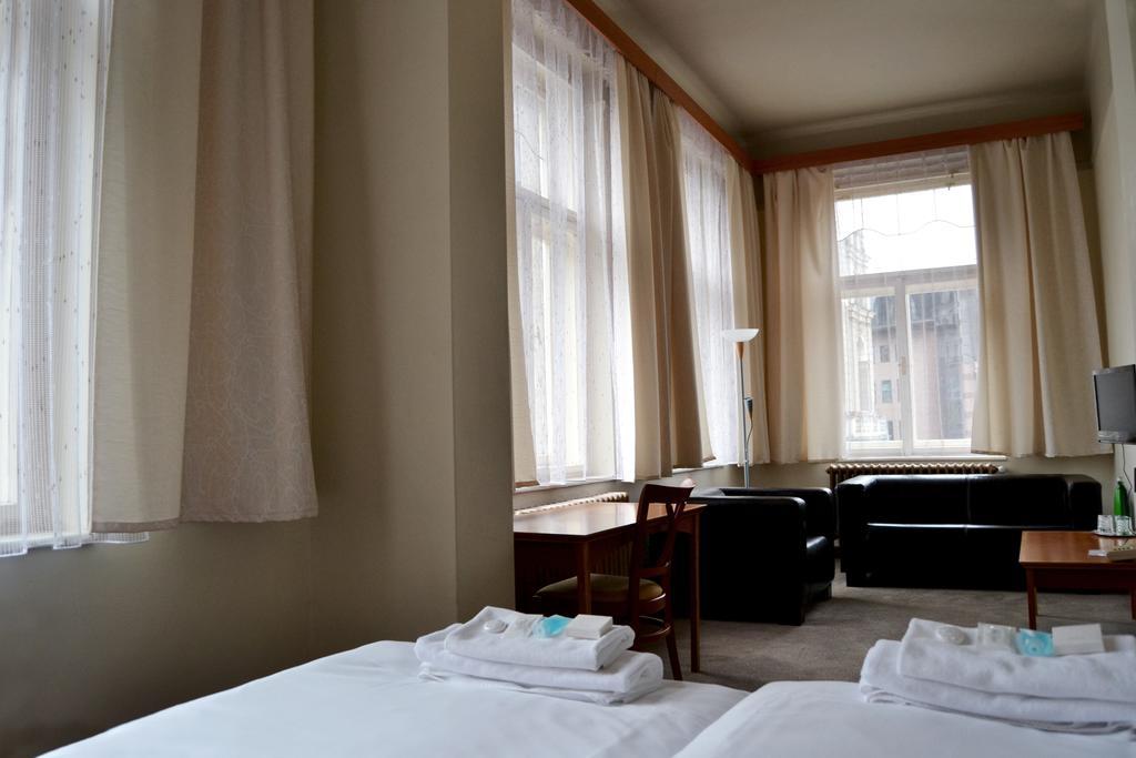 Hotel Praha Reichenberg Zimmer foto